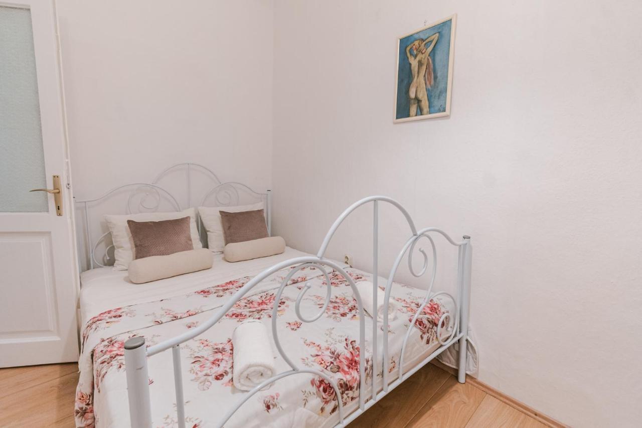 Arya Apartment Šibenik Exteriör bild